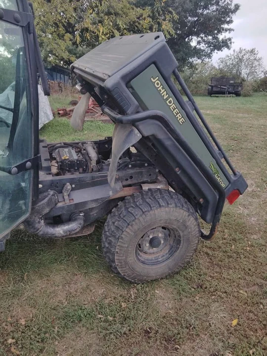 2014 John Deere - Image 8 of 10