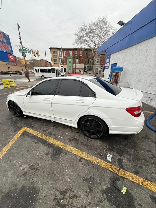 2014 Mercedes-Benz W204 C-Class - Image 2 of 6