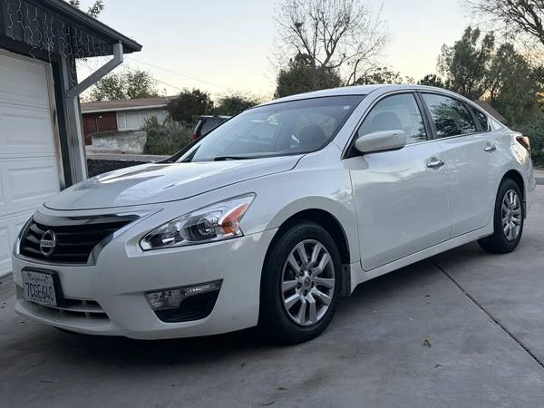 2014 Nissan Altima 5th Gen - Image 2 of 9