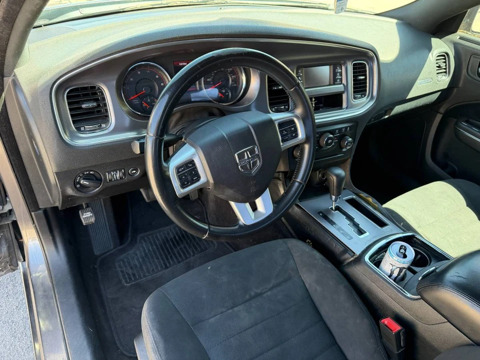 2014 Dodge Charger 7th Gen - Image 10 of 15