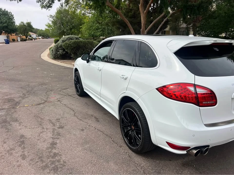 2014 Porsche 958 Cayenne Turbo S - Image 4 of 10