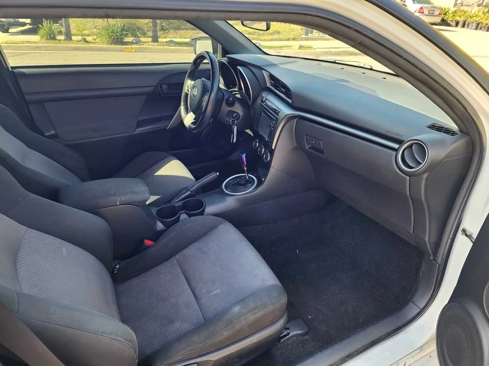 2014 Scion tC - Image 8 of 9