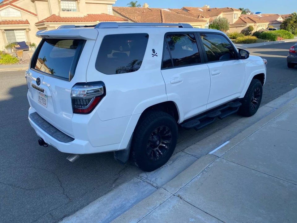 2014 Toyota 4Runner 5th Gen - Image 11 of 23