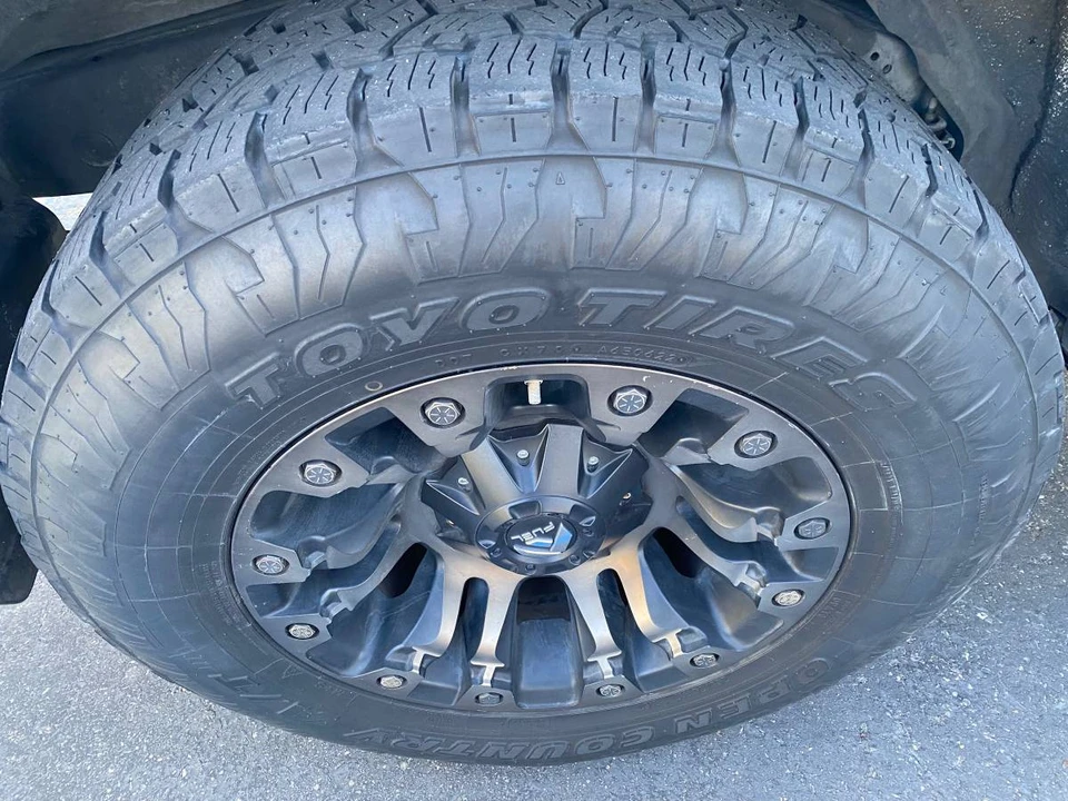 2014 Toyota 4Runner 5th Gen - Image 19 of 23