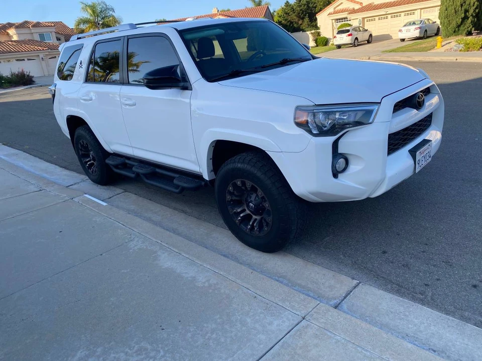 2014 Toyota 4Runner 5th Gen - Image 18 of 23