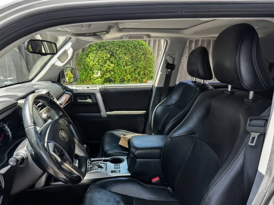 2014 Toyota 4Runner 5th Gen - Image 4 of 5