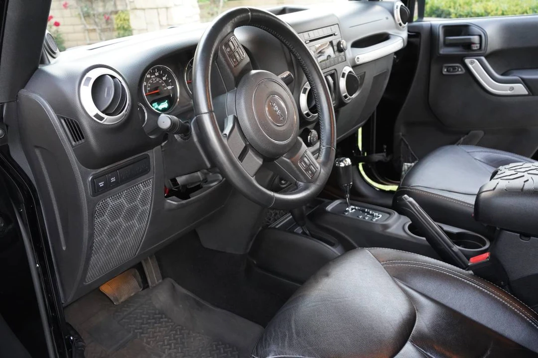 2014 Jeep JK Wrangler - Image 4 of 8