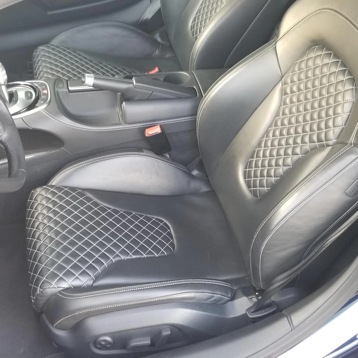 2014 Audi 42 R8 - Image 8 of 12