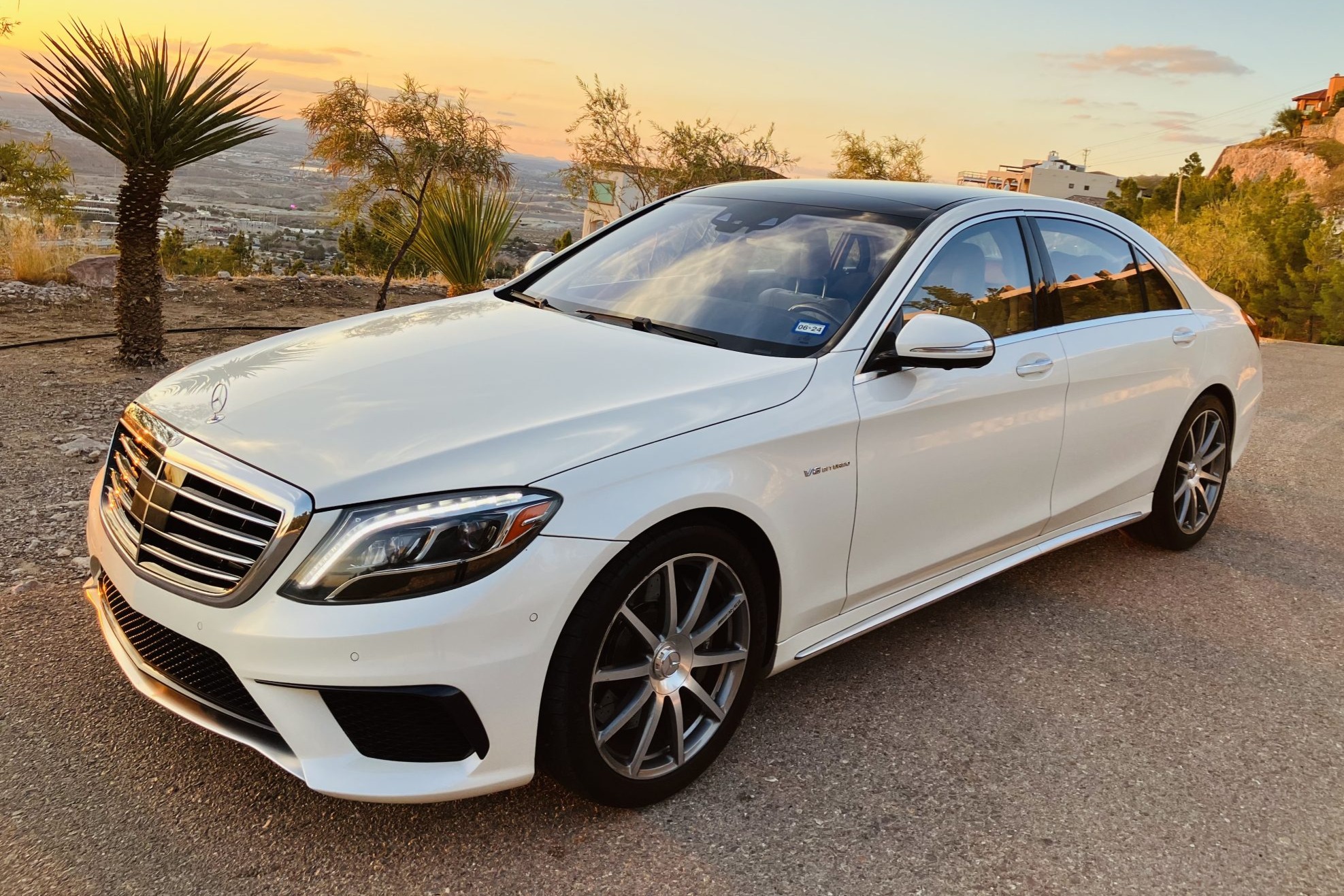 2014 Mercedes-Benz S63 AMG 4MATIC Sedan