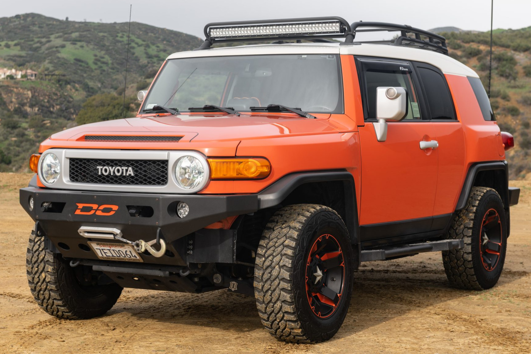 Modified 27k-Mile 2014 Toyota FJ Cruiser