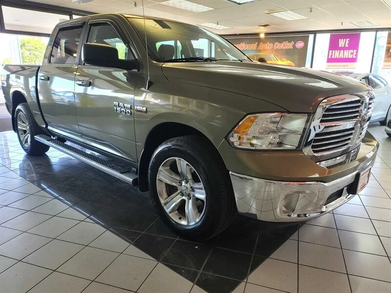 2015 Dodge Ram 4th Gen - Image 4 of 4