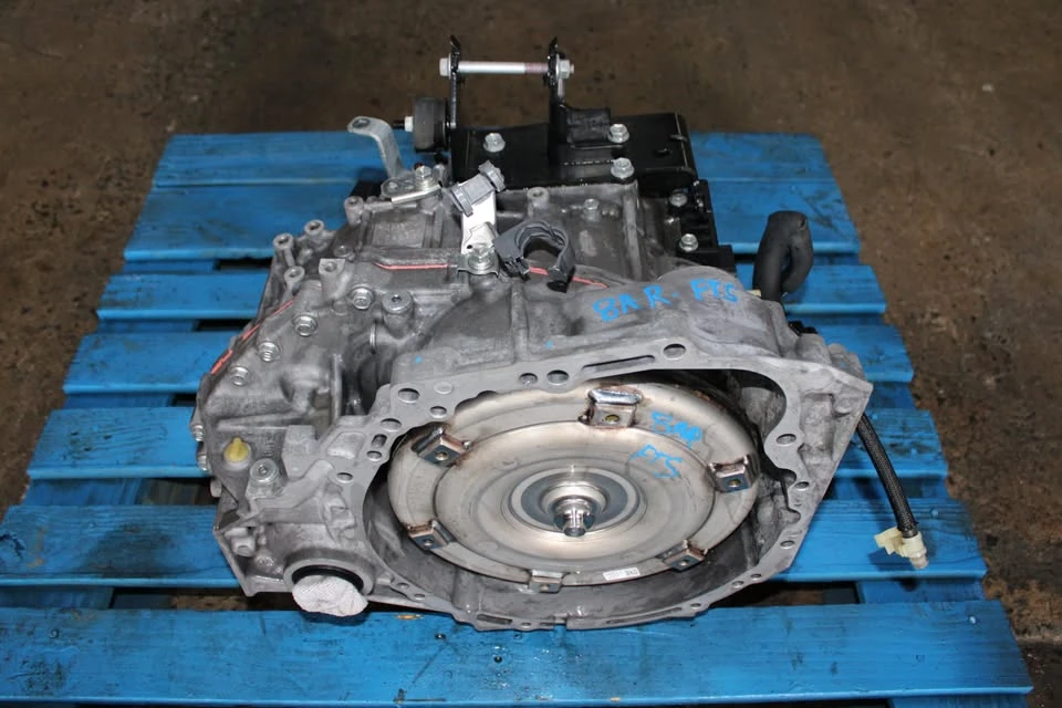 2015 Parts & Memorabilia Gearboxes - Image 2 of 9