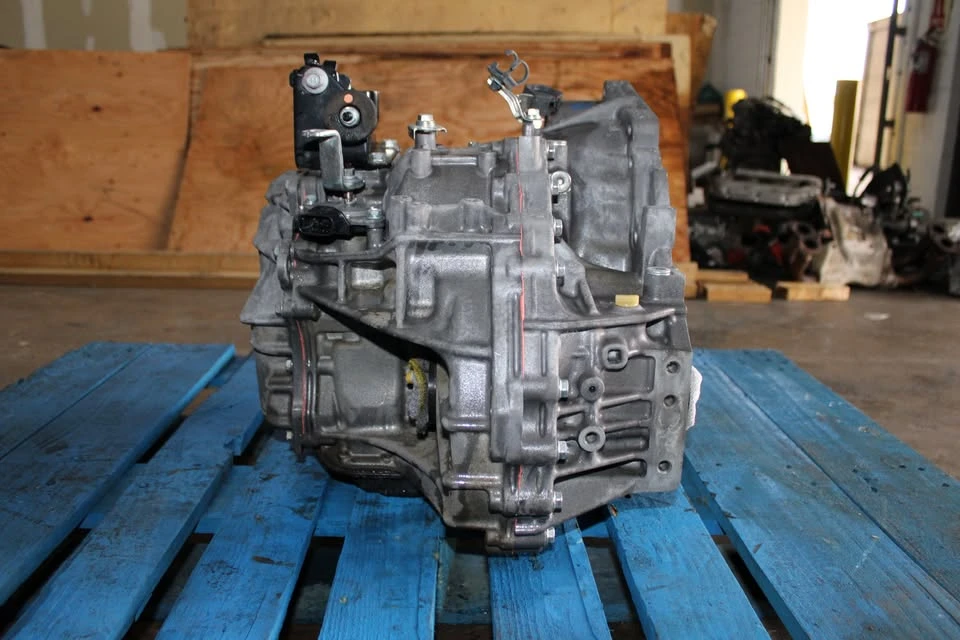 2015 Parts & Memorabilia Gearboxes - Image 8 of 9