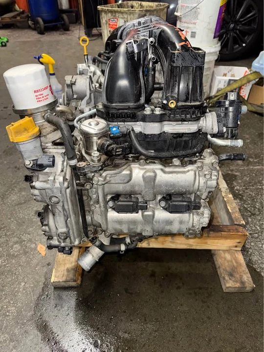 2015 Parts & Memorabilia Engines - Image 2 of 3