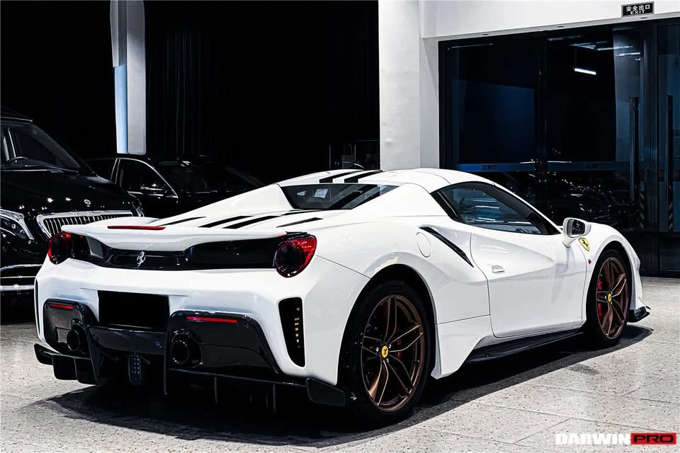 2015 Ferrari 488 - Image 3 of 10