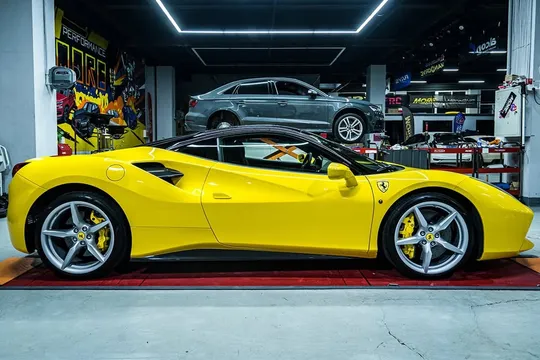 Ferrari 488 GTB & Spider Side Skirts Carbon Fiber
