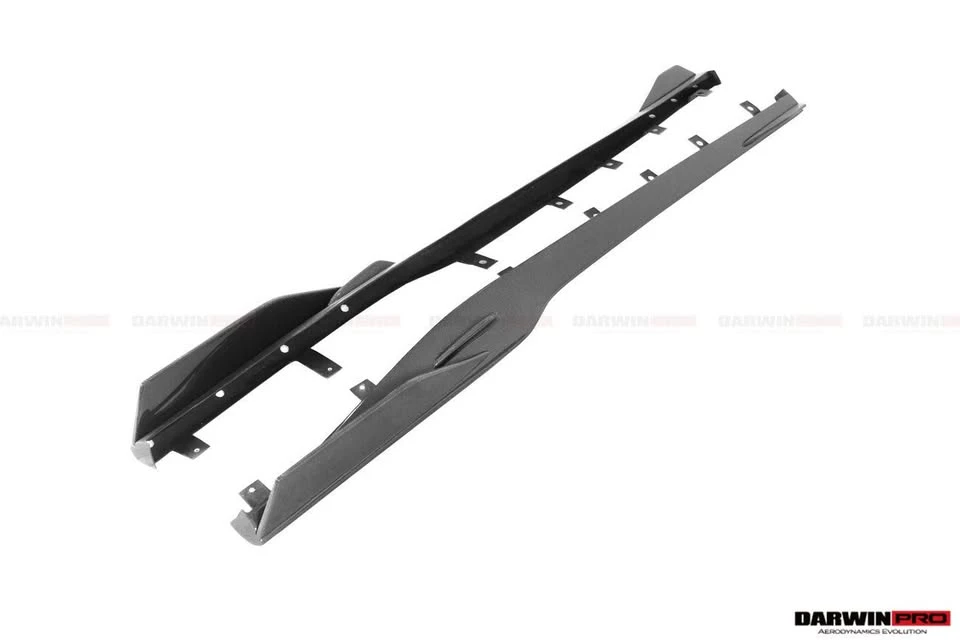 2015 Parts & Memorabilia Bodywork - Image 6 of 7