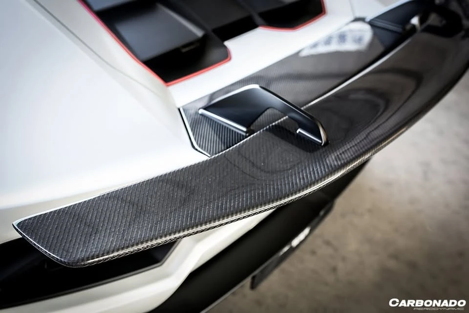 2015 Parts & Memorabilia Bodywork - Image 4 of 6