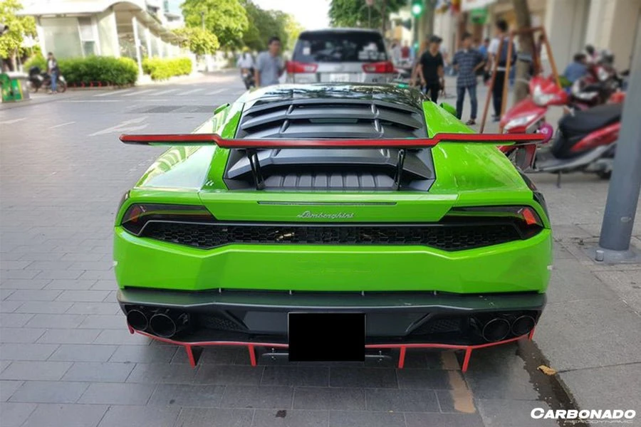 2015 Parts & Memorabilia Bodywork - Image 2 of 4