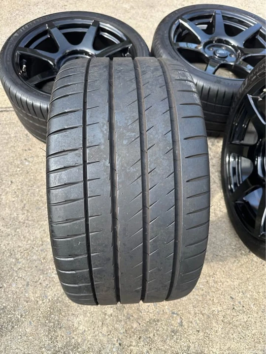 2015 Parts & Memorabilia Other Wheels - Image 6 of 9