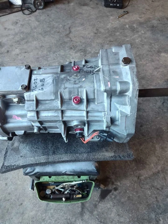 2015 Parts & Memorabilia Gearboxes - Image 2 of 6