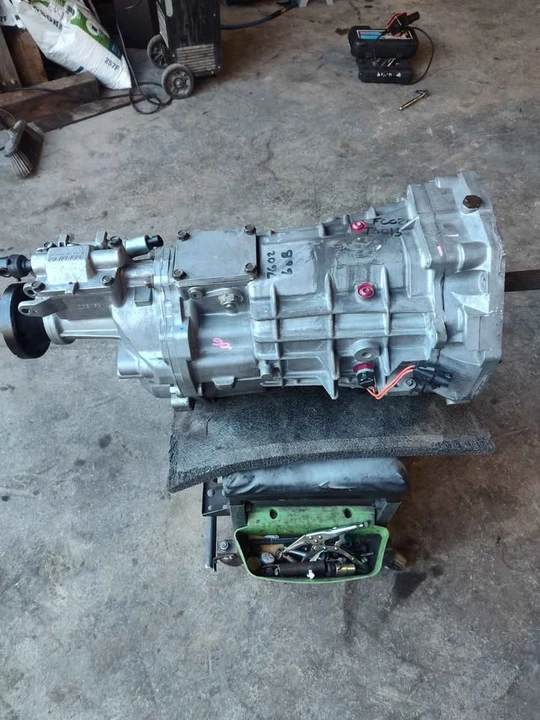 2015 Parts & Memorabilia Gearboxes - Image 3 of 6