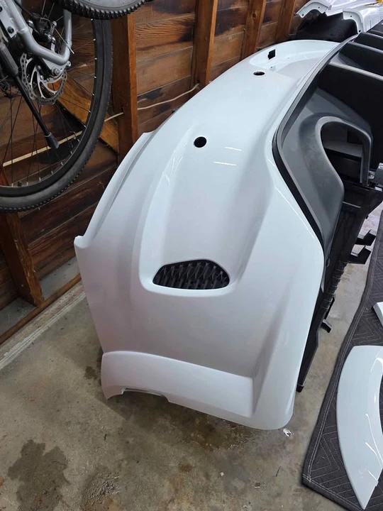 2015 Parts & Memorabilia Bodywork - Image 5 of 9
