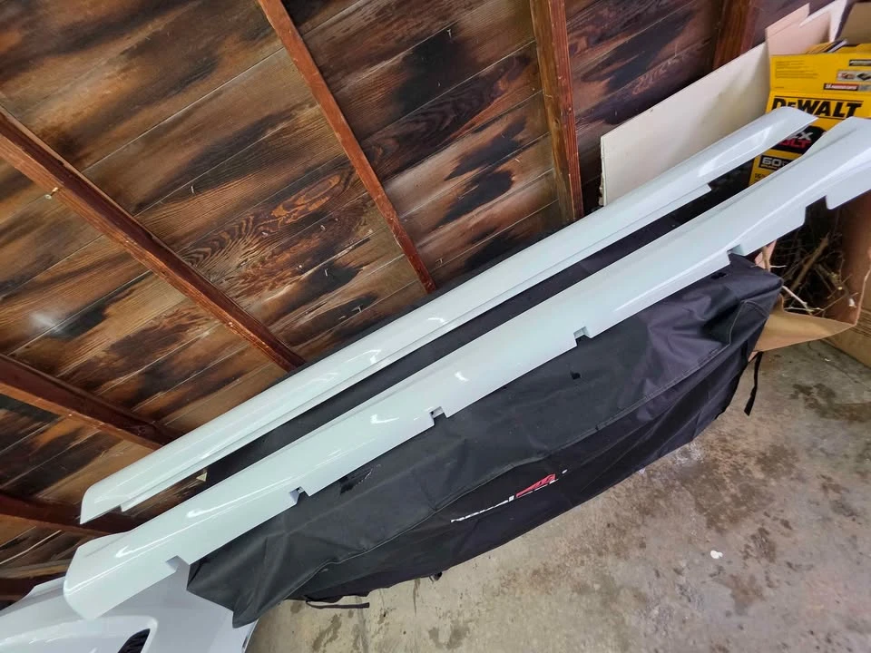 2015 Parts & Memorabilia Bodywork - Image 7 of 9