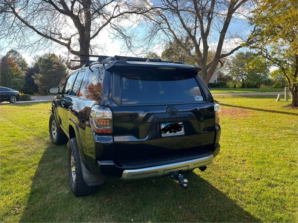 2015 Toyota 4Runner 5th Gen - Image 4 of 9
