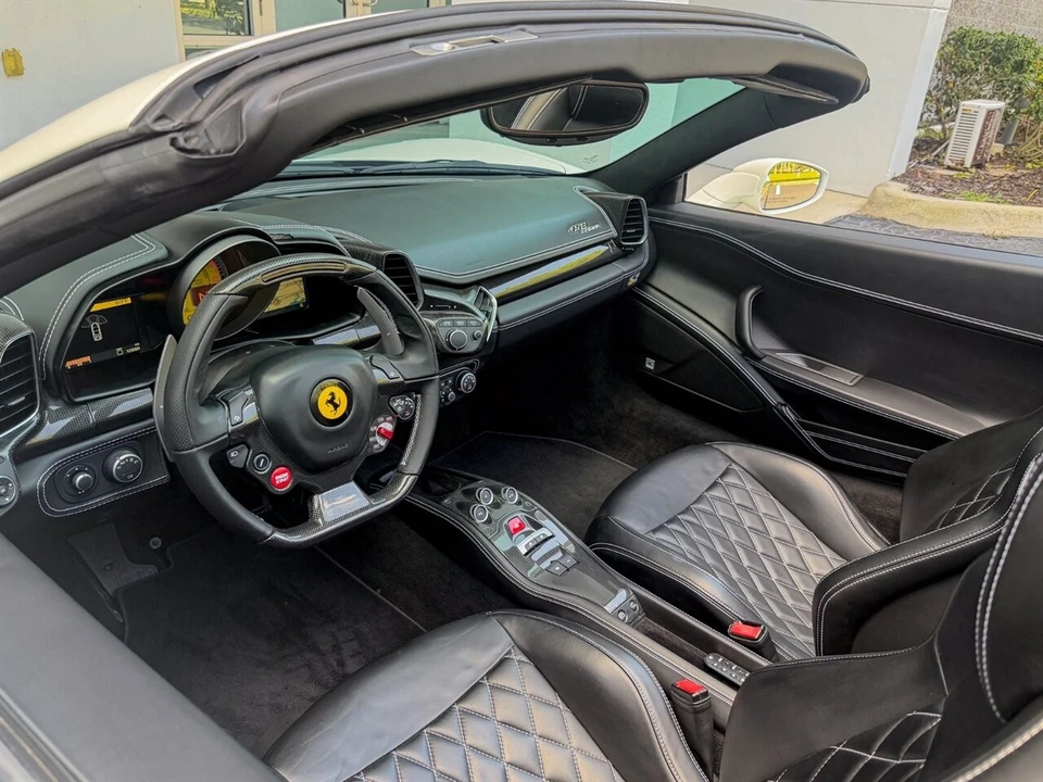 2015 Ferrari 458 Spider - Image 2 of 4