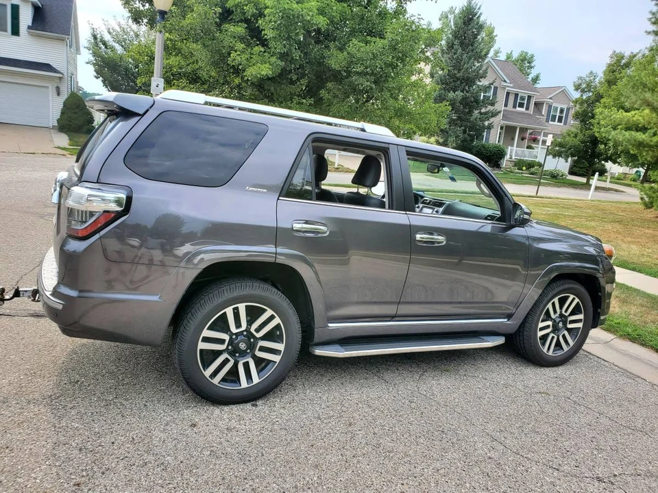 2015 Toyota 4Runner 5th Gen - Image 5 of 16