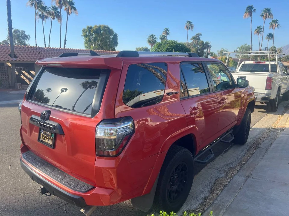 2015 Toyota 4Runner - Image 2 of 4