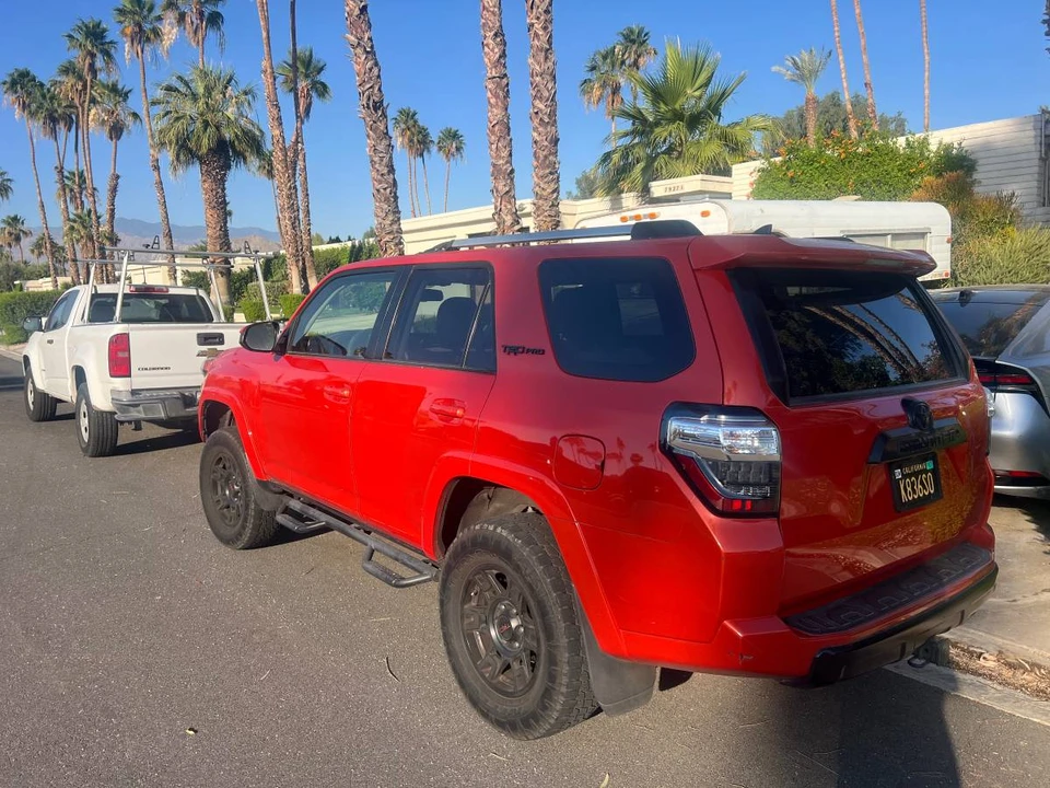2015 Toyota 4Runner - Image 3 of 4