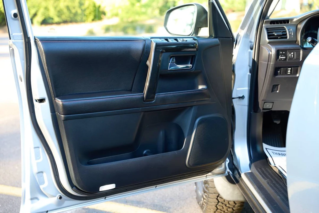 2015 Toyota 4Runner 5th Gen - Image 21 of 24