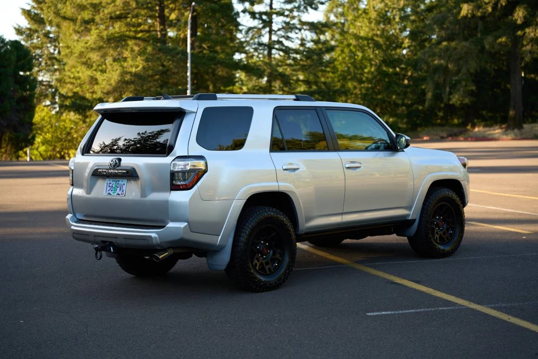 2015 Toyota 4Runner 5th Gen - Image 7 of 24