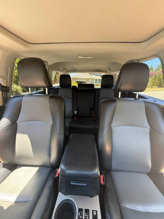 2015 Toyota 4Runner 5th Gen - Image 7 of 9