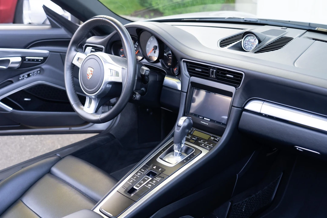 2015 Porsche 991 Carrera 4S - Image 6 of 10
