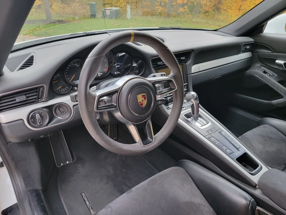 2015 Porsche 991 GT3 - Image 9 of 11