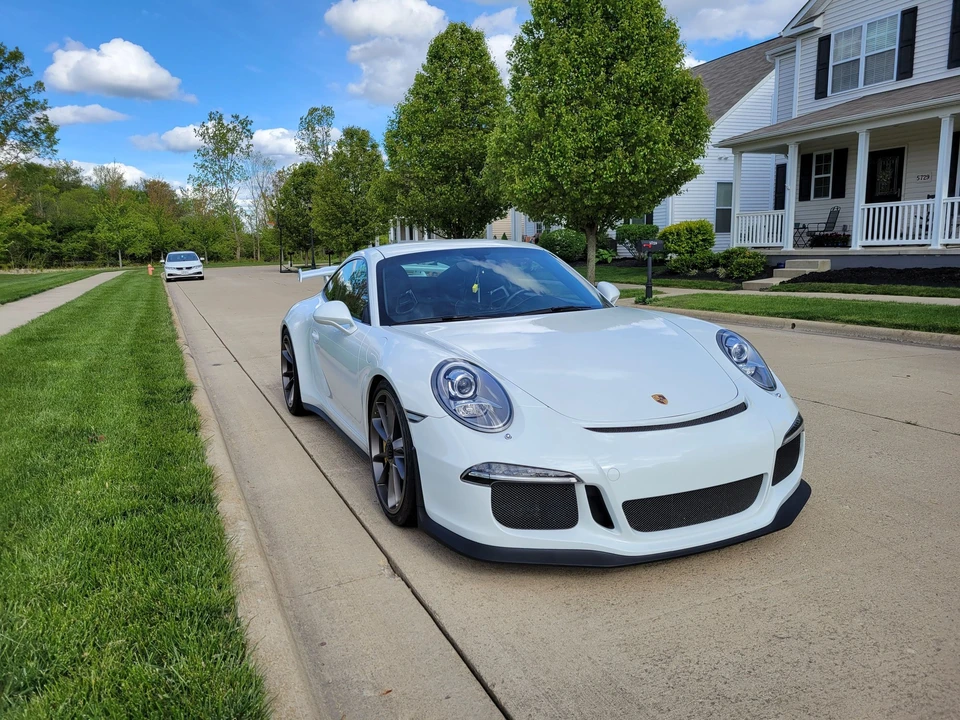 2015 Porsche 991 GT3 - Image 2 of 10