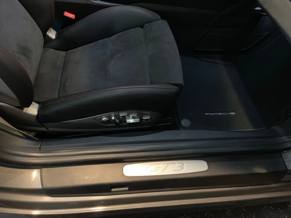 2015 Porsche 991 GT3 - Image 16 of 20