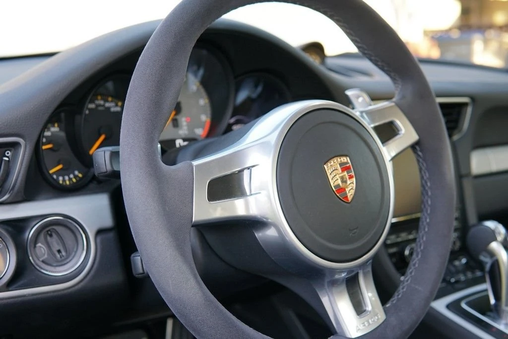 2015 Porsche 991 GT3 - Image 13 of 30