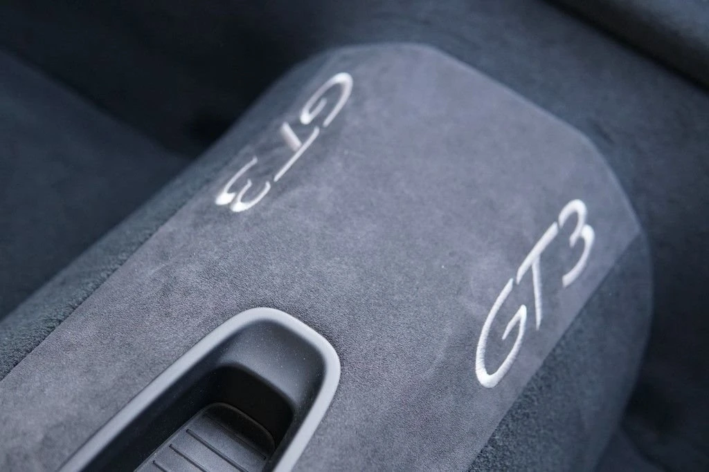 2015 Porsche 991 GT3 - Image 17 of 30