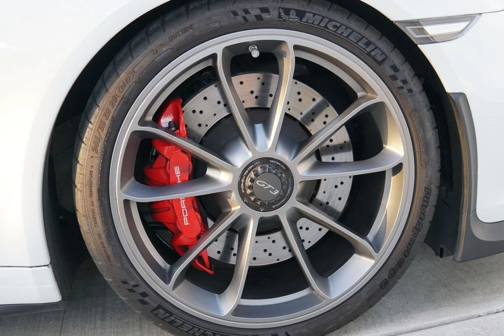2015 Porsche 991 GT3 - Image 25 of 30