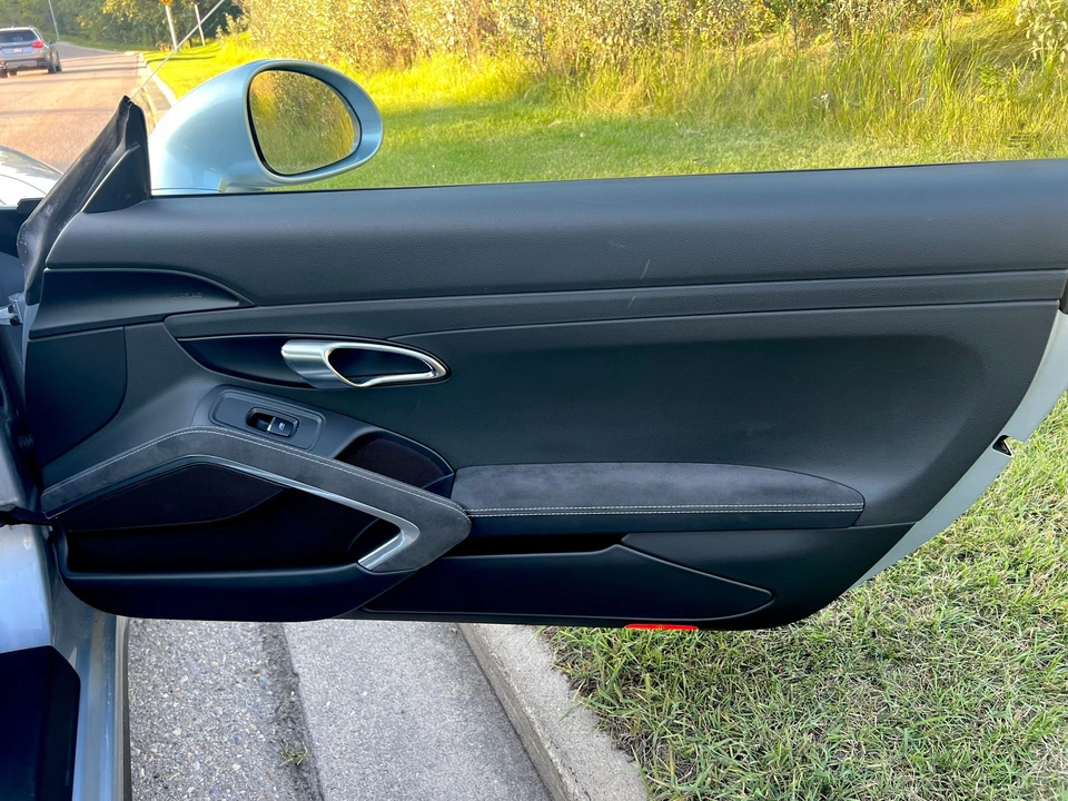 2015 Porsche 991 GT3 - Image 24 of 29