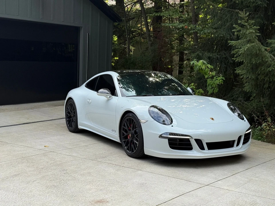 2015 Porsche 991 Carrera GTS - Image 2 of 18