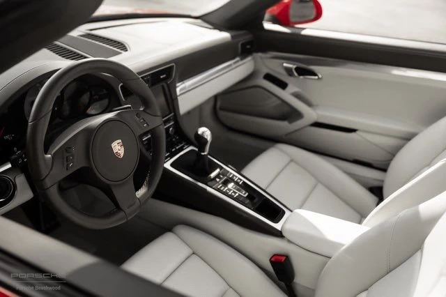2015 Porsche 991 Targa 4 & 4S - Image 24 of 26