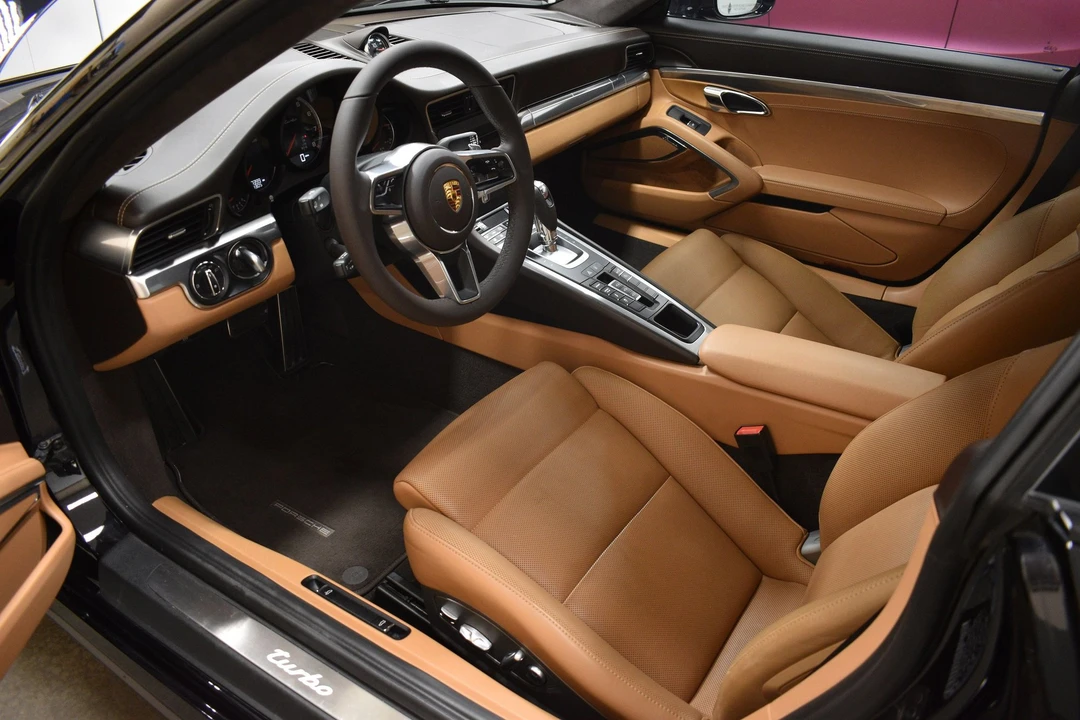 2015 Porsche 991 Turbo - Image 9 of 20