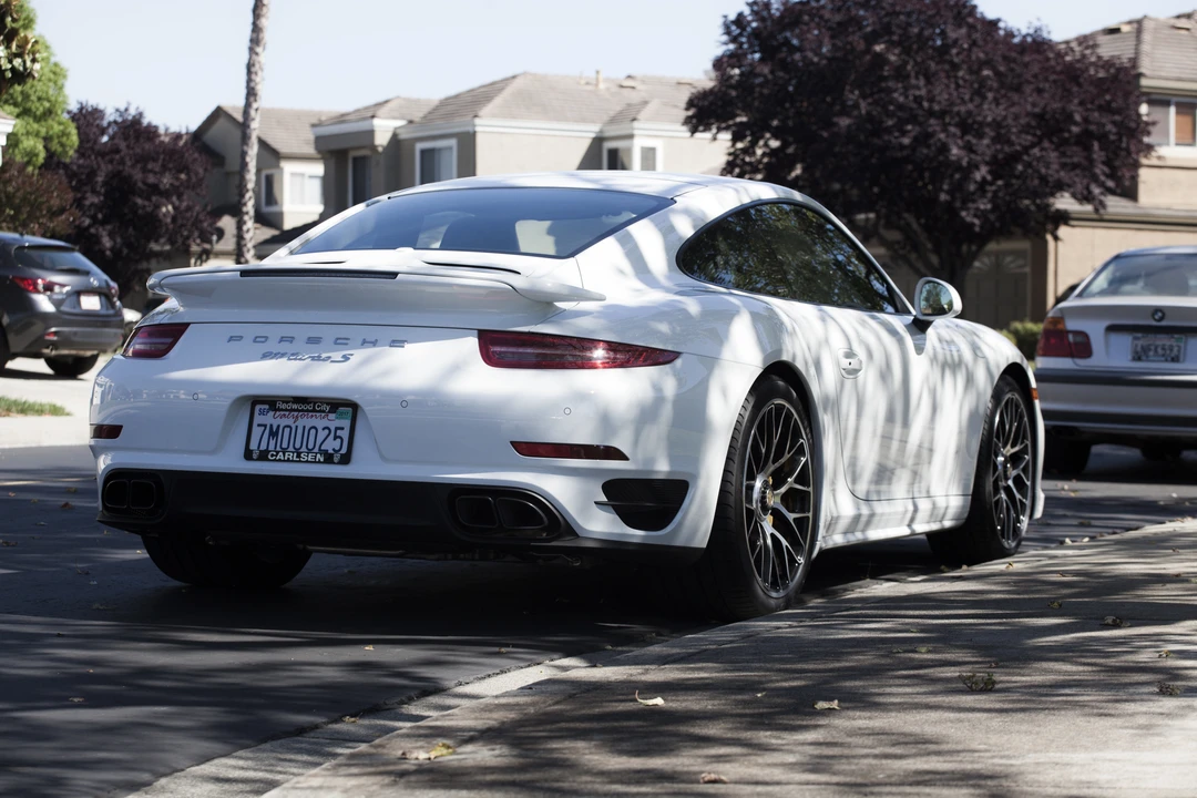2015 Porsche 991 Turbo S - Image 15 of 16