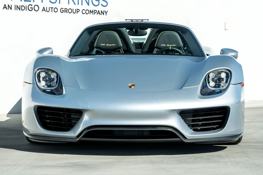 2015 Porsche 918 Spyder - Image 4 of 8
