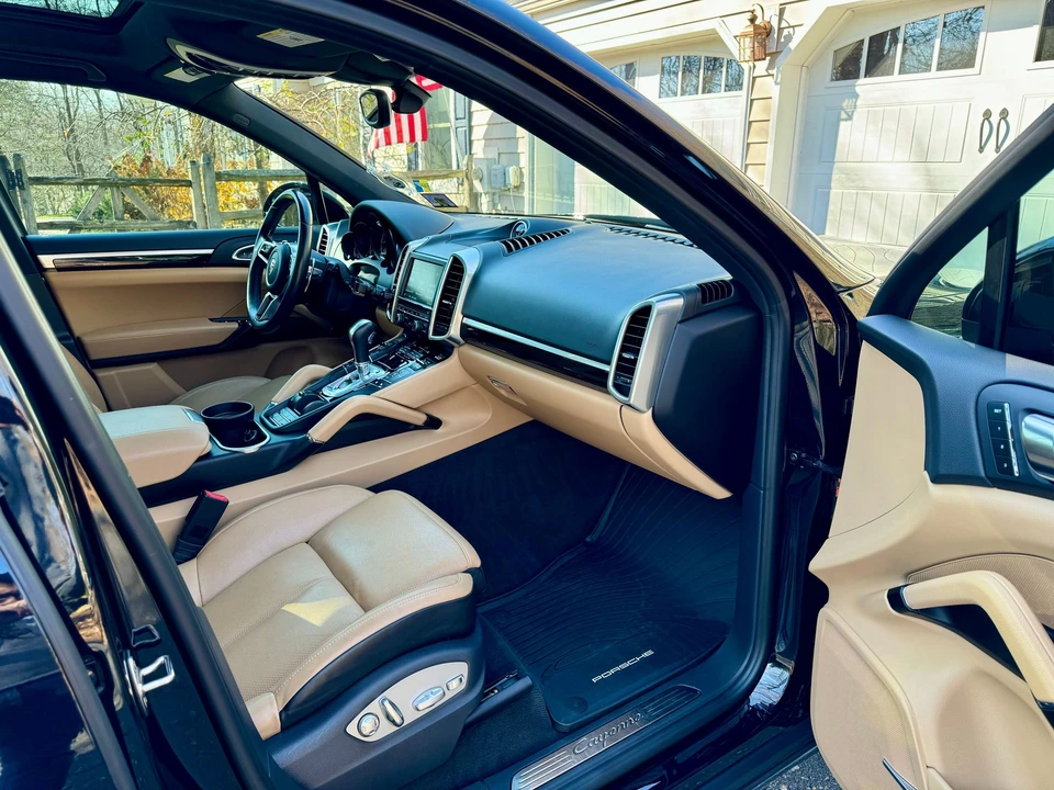 2015 Porsche 958 Cayenne Diesel - Image 16 of 31